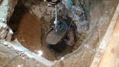 دلو چاه کنی