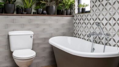 تعمیر و بازسازی سرویس بهداشتی