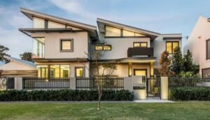 سقف شیروانی تک پر