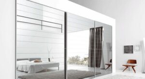 درب کمد آیینه کاری شده